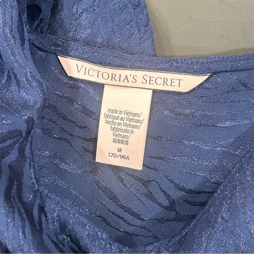 Victoria’s Secret Blue Zebra Sleep Set Pajamas Top and Bottoms Shorts - Picture 10 of 10